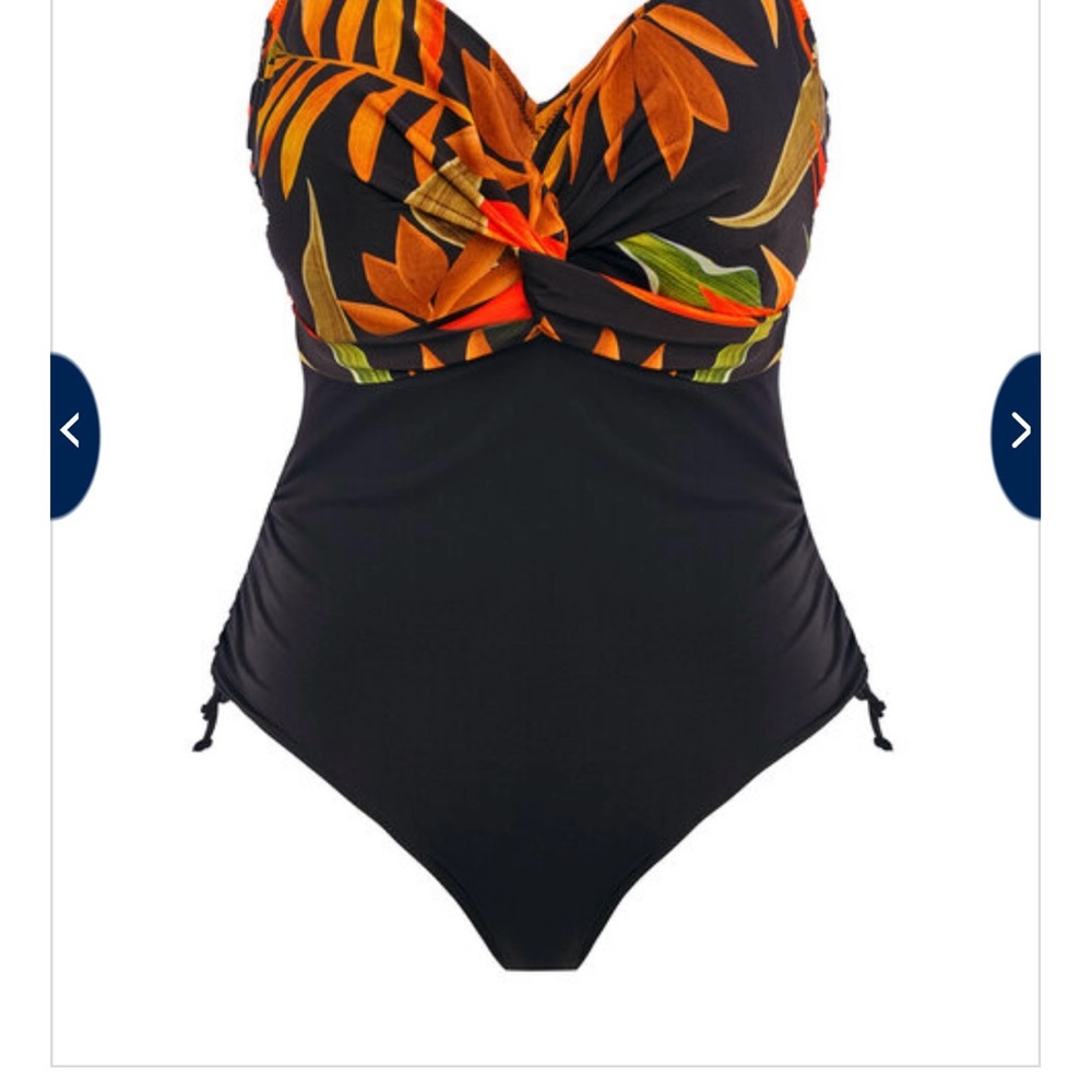 Swimsuit - Picture 3 of 7